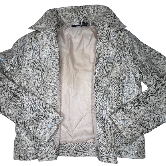 DCC Faux Snakeskin Button Up Cropped Jacket Cream Black Snake Print Medium M - Picture 7 of 15